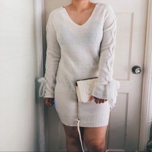 White V-Neck Lace Up Sleeve Sweater Dress size M